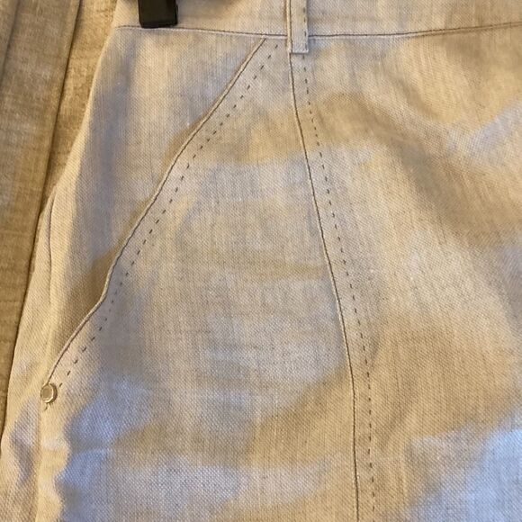 Les Copains NWOT Linen skirt With Side Pockets and Exposed Back Zipper. Size 6 - Picture 6 of 8
